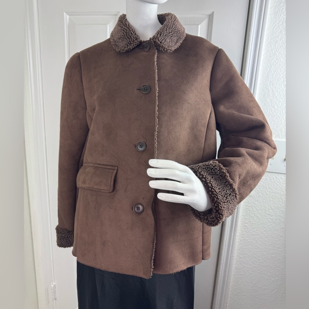 LANDS' END BROWN BUTTON FAUX FUR JACKET SIZE M.